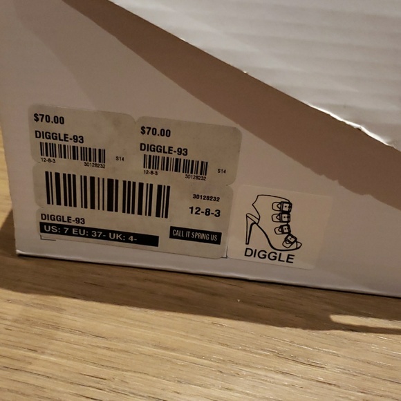 Call it Spring Diggle Peep Toe - Picture 7 of 7